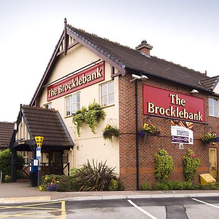 Premier Inn Crewe Central Exterior photo