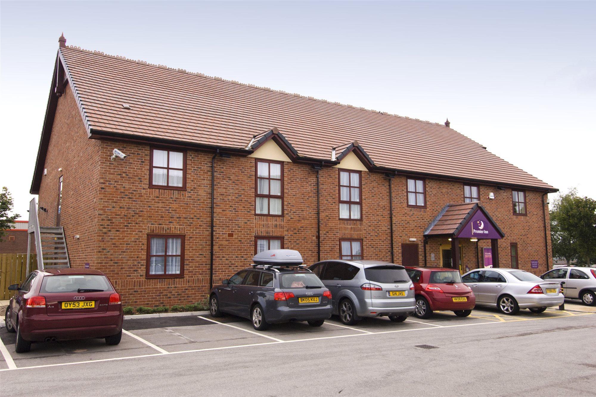 Premier Inn Crewe Central Exterior photo